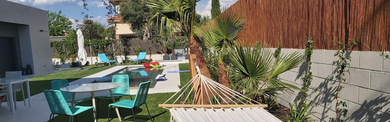 Césped artificial para mascotas en Alcalá de Henares